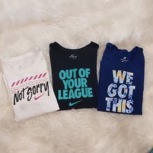 Girls Nike short sleeve t-shirt bundle